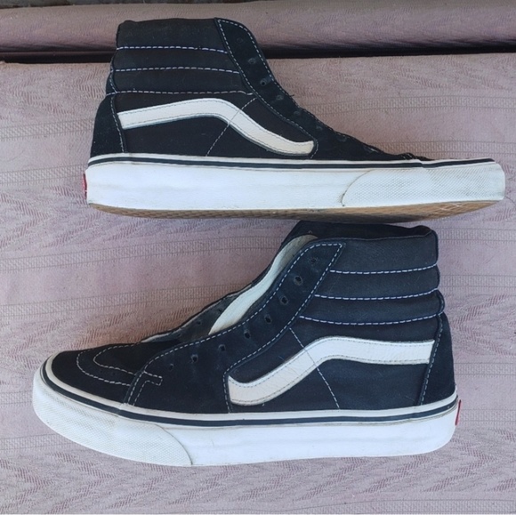 Unisex Vans Sk8-Hi shoes - Picture 2 of 5